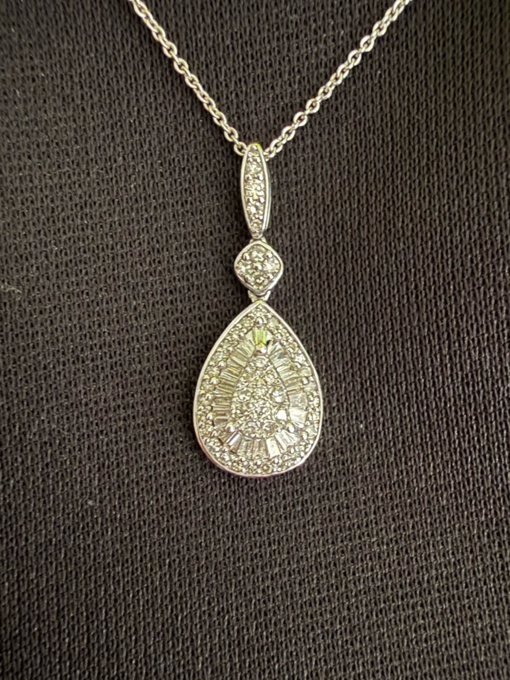 925 Sterling Silver Teardrop Cubic Zirconia Pendant necklace - White
